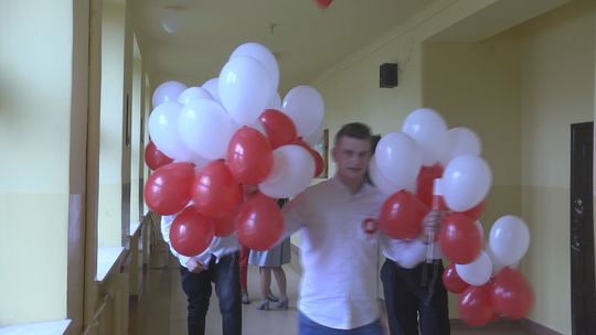 100 balonów na setną rocznicę