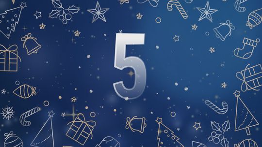 5/24 - Książkomat Adwentowy Miejskiej Biblioteki Publicznej w Ostrowcu Świętokrzyskim