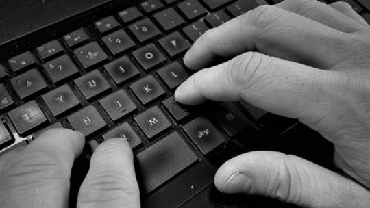 52‑latka z Bodzechowa straciła niemal 20 tys. zł