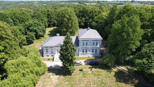 KUNÓW | Potrzebni wolontariusze do posprzątania parku. Rusza projekt „Wspólnie dla dziedzictwa”