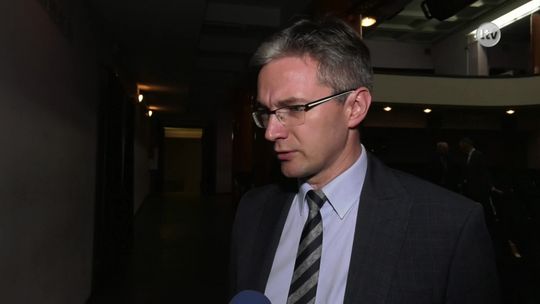 A. Jarubas: Wyślijmy rząd na zieloną trawkę