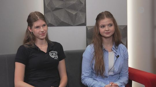 Antonina Zelga i Maja Rafalska z LO nr III w Ostrowcu: o samorządzie i niespodziankach na jubileusz Antonina Zelga i Maja Rafalska z LO nr III w Ostrowcu: o samorządzie i niespodziankach na jubileusz