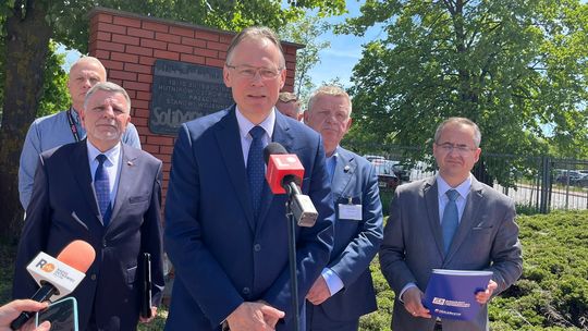 Arkadiusz Mularczyk odwiedził CELSA Huta Ostrowiec
