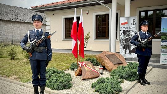 Awanse, podziękowania i pamięć o historii