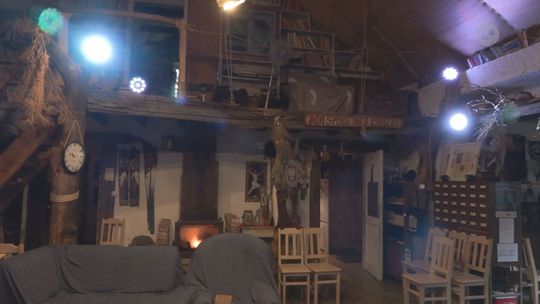 Plakat wydarzeń muzycznych w Domu Spokojnej Książki