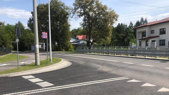 BODZECHÓW | Remont drogi powiatowej zakończony. Jest ładnie i bezpiecznie