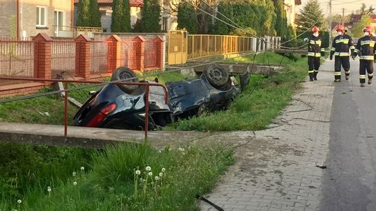 BODZECHÓW: Wypadek w Goździelinie. Jedna osoba trafiła do szpitala