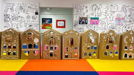 BWA Ostrowiec Świętokrzyski zaprasza na grudniowe spotkania twórcze: moda, sztuka i świąteczna magia