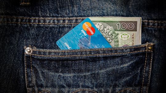 Chwilówka online – czy przez internet oferty są bardziej opłacalne?