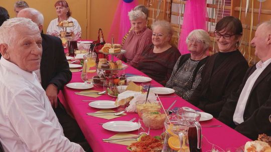 Ćmielów: Dzień Seniora i nowe wsparcie dla mieszkańców 60+