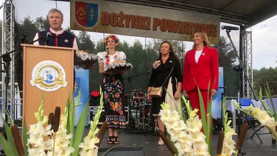Święto Plonów w Ćmielowie. Celebracja tradycji i wdzięczności za pracę rolników