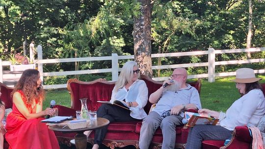 ĆMIELÓW | Prof. Jerzy Bralczyk gości w Dworze Amelii