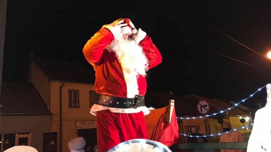 Ćmielów rozbłyśnie magią świąt podczas Gminnych Mikołajek 2025 Ćmielów rozbłyśnie magią świąt podczas Gminnych Mikołajek 2025