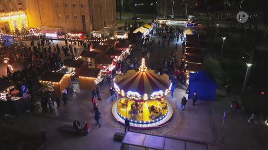 Drugi Świętokrzyski Jarmark Bożonarodzeniowy w Kielcach Drugi Świętokrzyski Jarmark Bożonarodzeniowy w Kielcach
