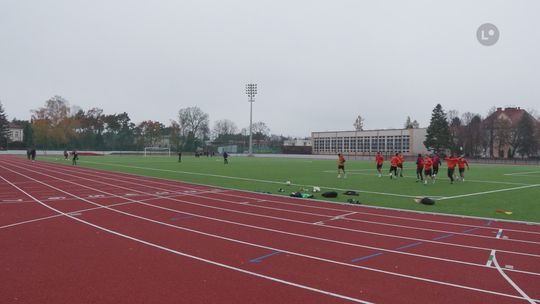 Działacze PiS chwalą stadion i przypominają skąd pozyskano pieniądze