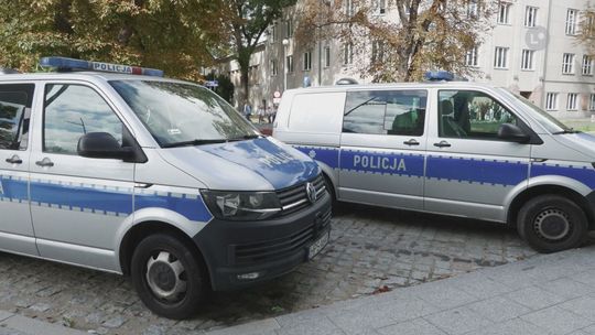 Fałszywy kurier i „infolinia banku”
