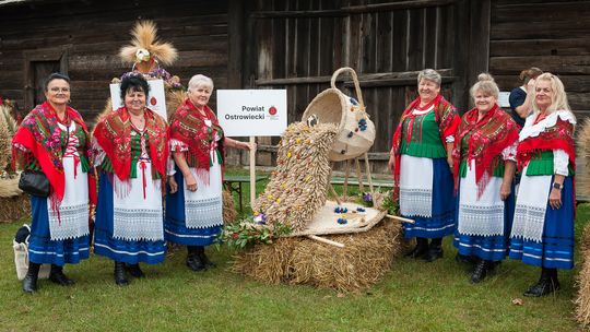 Gospodynie z gminy Ćmielów gościły na XXV Świętokrzyskich Dożynkach Wojewódzkich