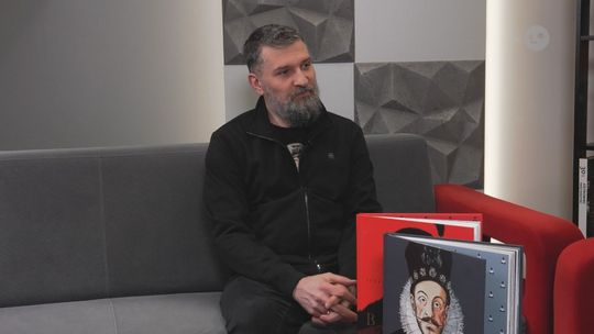 Hubert Czajkowski o tym jak powstaje komiks - od pomysłu i szkiców po druk Hubert Czajkowski o tym jak powstaje komiks - od pomysłu i szkiców po druk