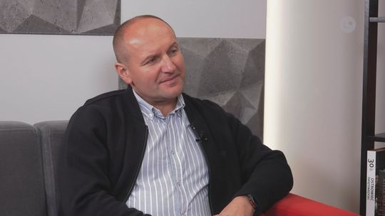 J. Pająk: pomagamy młodym ludziom wykaraskać się z problemów