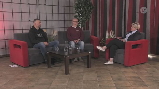 J. Składanek, A. Ćmikiewicz zapraszają na wernisaż  wystawy Shauna Tana „Po drugiej stronie globu”