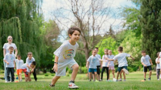 Jak obozy sportowe pomagają dzieciom odkrywać nowe talenty