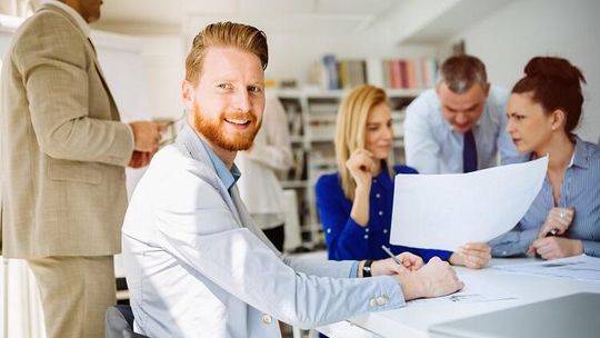 Kalkulator umów o dzieło – niezbędne informacje