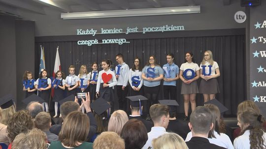 Każdy koniec jest początkiem czegoś nowego... 