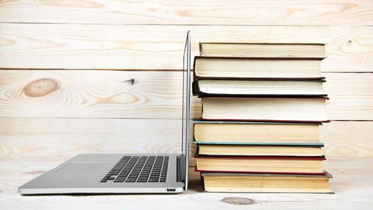 Komu przysługuje odprawa emerytalna?