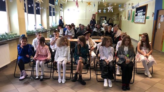 Uczniowie śpiewali kolędy i pastorałki