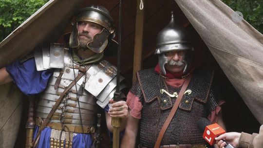 KRZEMIONKI: Rzymianie i Barbarzyńcy osiedlili się w Rezerwacie 