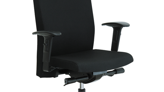 Krzesła biurowe przez internet – jak kupić je bez ryzyka?