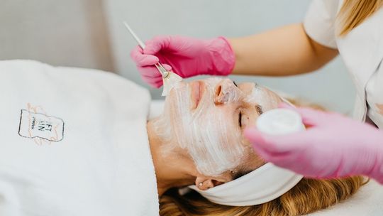 Laseroterapia Fotona - zamykanie naczynek, likwidowanie blizn i rozstępów