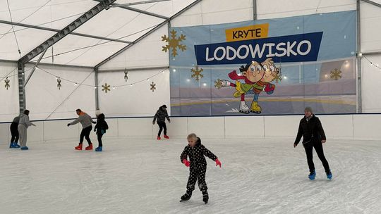Lodowisko w Starachowicach otwarte