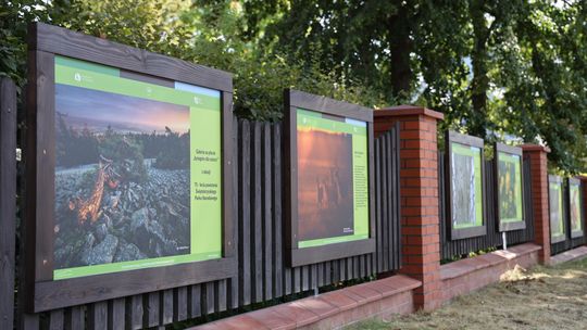 Łysogóry dla natury - galeria zawisła na płocie