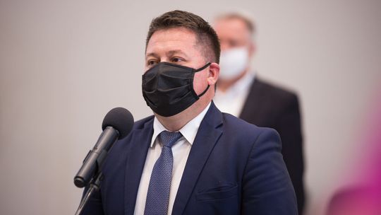 Marcin Jabłoński zaprzysiężony na radnego Rady Powiatu Ostrowieckiego