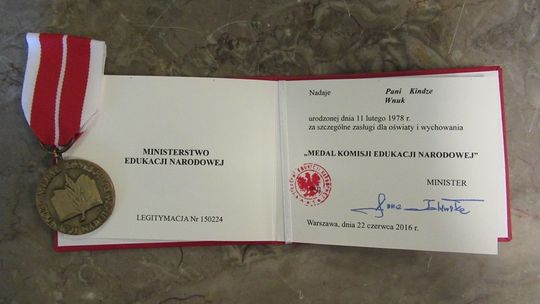 Medal KEN dla dyrektorki "Konarskiego" 