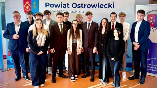 Młodzieżowa Rada Powiatu Ostrowieckiego podsumowała rok pracy