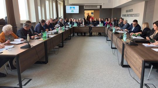 Nadzwyczajna sesja Rady Miasta Ostrowca Świętokrzyskiego 26 lutego Nadzwyczajna sesja Rady Miasta Ostrowca Świętokrzyskiego 26 lutego