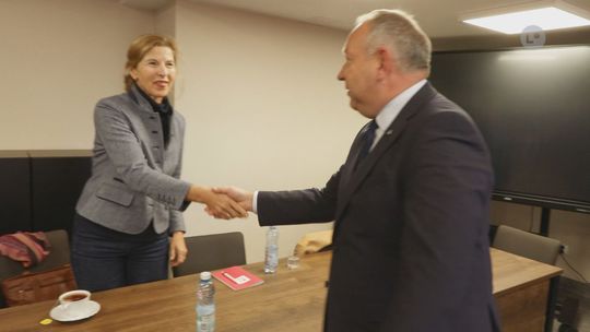 Niemiecka delegacja PCK w Ostrowcu Świętokrzyskim: wzmocnienie współpracy, szkolenia wolontariuszy i kanały komunikacji kryzysowej Niemiecka delegacja PCK w Ostrowcu Świętokrzyskim: wzmocnienie współpracy, szkolenia wolontariuszy i kanały komunikacji kryzysowej