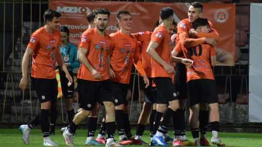 Nieprawdopodobna końcówka w Skawinie! Zwycięstwo zapewnił Domagała