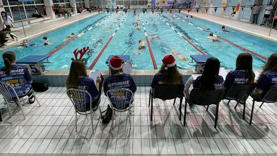 Nocny Maraton Pływacki 2025 Nocny Maraton Pływacki 2025