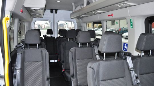 Nowy bus ułatwi życie dorosłym i dzieciom