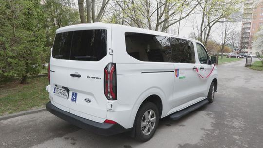 Nowy mikrobus dla warsztatu terapii zajęciowej. Większa dostępność i bezpieczeństwo podopiecznych
