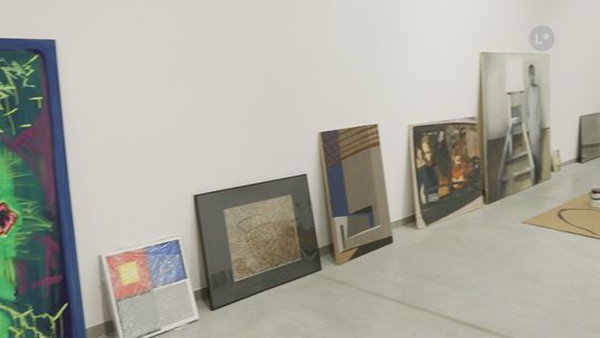 Od Chaosu do LOOSTRA — 30 lat BWA Ostrowiec. Jak Jesienny Salon przekształcił się w platformę eksperymentu i dialogu