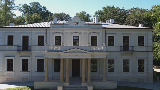 Od rośliny do tkaniny — warsztaty międlenia konopi w Krzemionkach