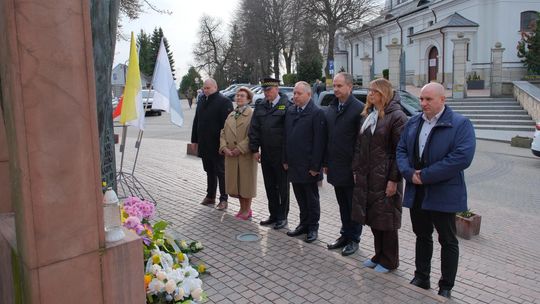 Oddali hołd Wielkiemu Polakowi