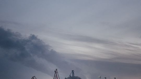 OPEC+: Jak współpraca z innymi krajami wpływa na politykę ropy naftowej