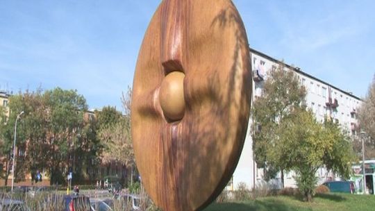 Osiedlowe rzeźby pięknieją