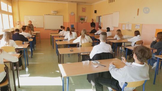 Ósmoklasiści rozpoczęli egzaminy