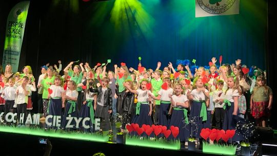 OSTROWIEC | Dzień Godności w ZSS. Wzruszające święto